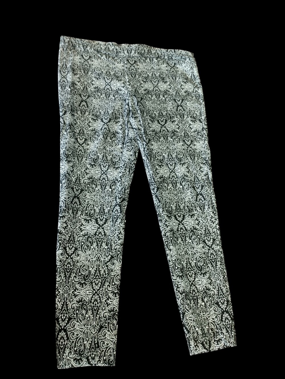 Black & White Damask Print Ankle Length Pants